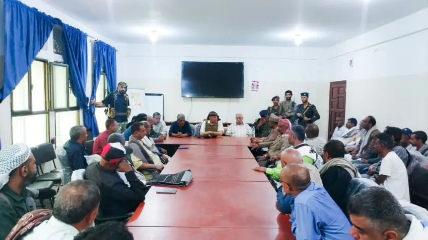 اجتماع السلطة المحلية برئاسة محافظ تعز