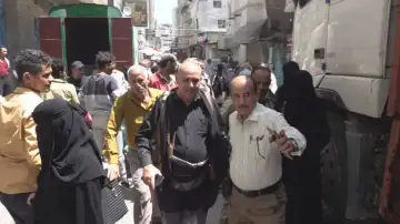 إجراءات حكومية بتعز لضبط الأسواق ومنع الاحتكار الغذائي