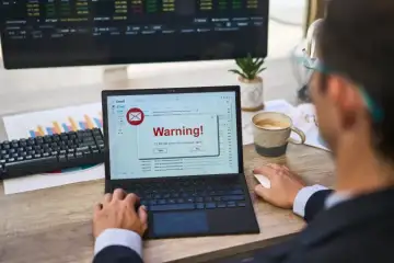 التحذيرات الأمنية المزيفة على الحواسيب وطرق التعامل معها