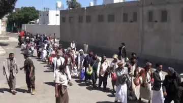 الحوثيون يعرضون الإفراج عن سجناء جنائيين مقابل القتال في صفوفهم