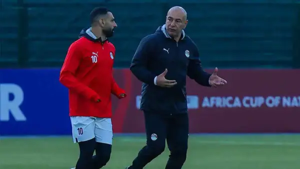 هل يتعمد جهاز منتخب مصر هز صورة صلاح؟