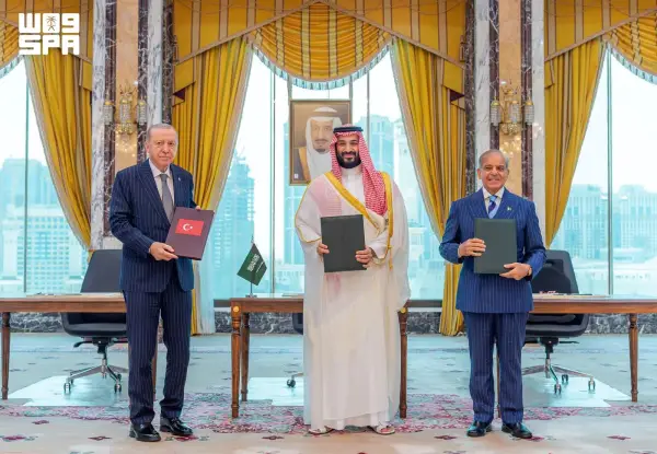 اجتماع دفاعي ثلاثي بين السعودية وتركيا وباكستان في الرياض