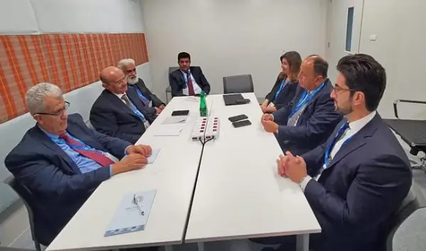 البنك المركزي يبحث مع صندوق النقد تطورات الاقتصاد