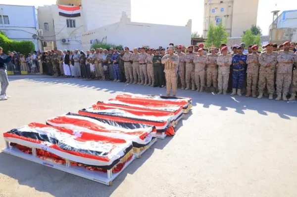 مأرب: تشييع مهيب لجثمان العميد أحمد بحيبح وأربعة من رفاقه