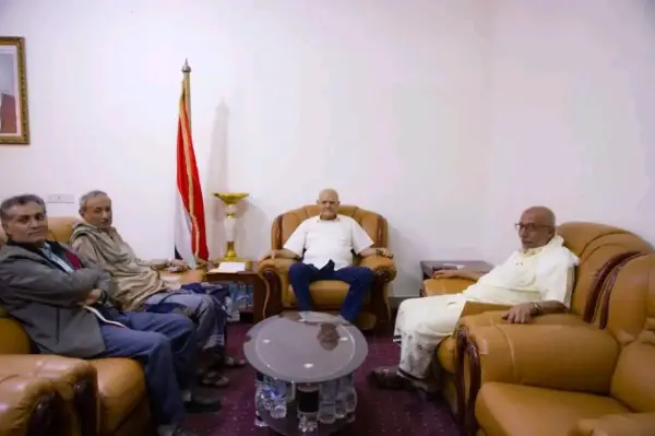 تعز: لقاء يجمع المحافظ بالأحزاب لمواجهة التصعيد الحوثي